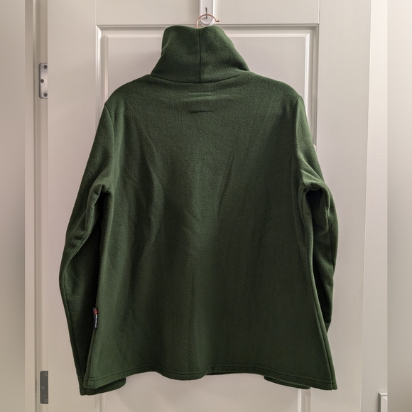 Haus of Birch Green WindPro Turtleneck Fleece - Picture 5 of 6